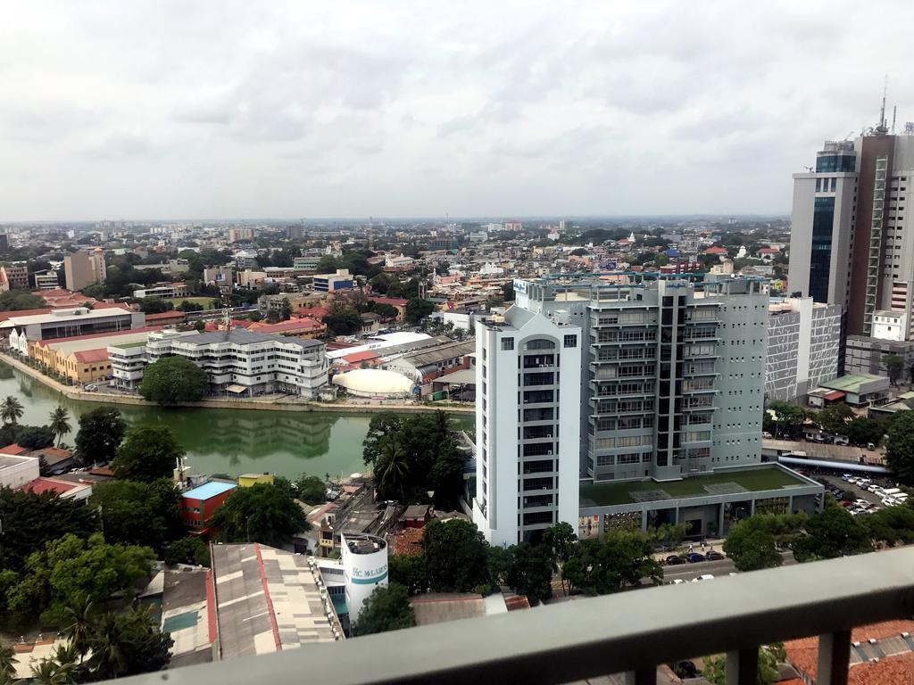 Skylounge Apartment 2 Kolombo Dış mekan fotoğraf